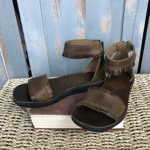 Fly London Mexu Leather Ankle Fringe Sandal Sz 36, US 5.5 - 6